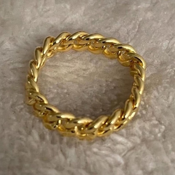 Caitlyn Minimalist Curb Chain Ring Size 5 - Picture 3 of 4